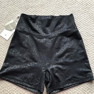 Buffbunny black leopard rebel shorts - size medium - new with tags